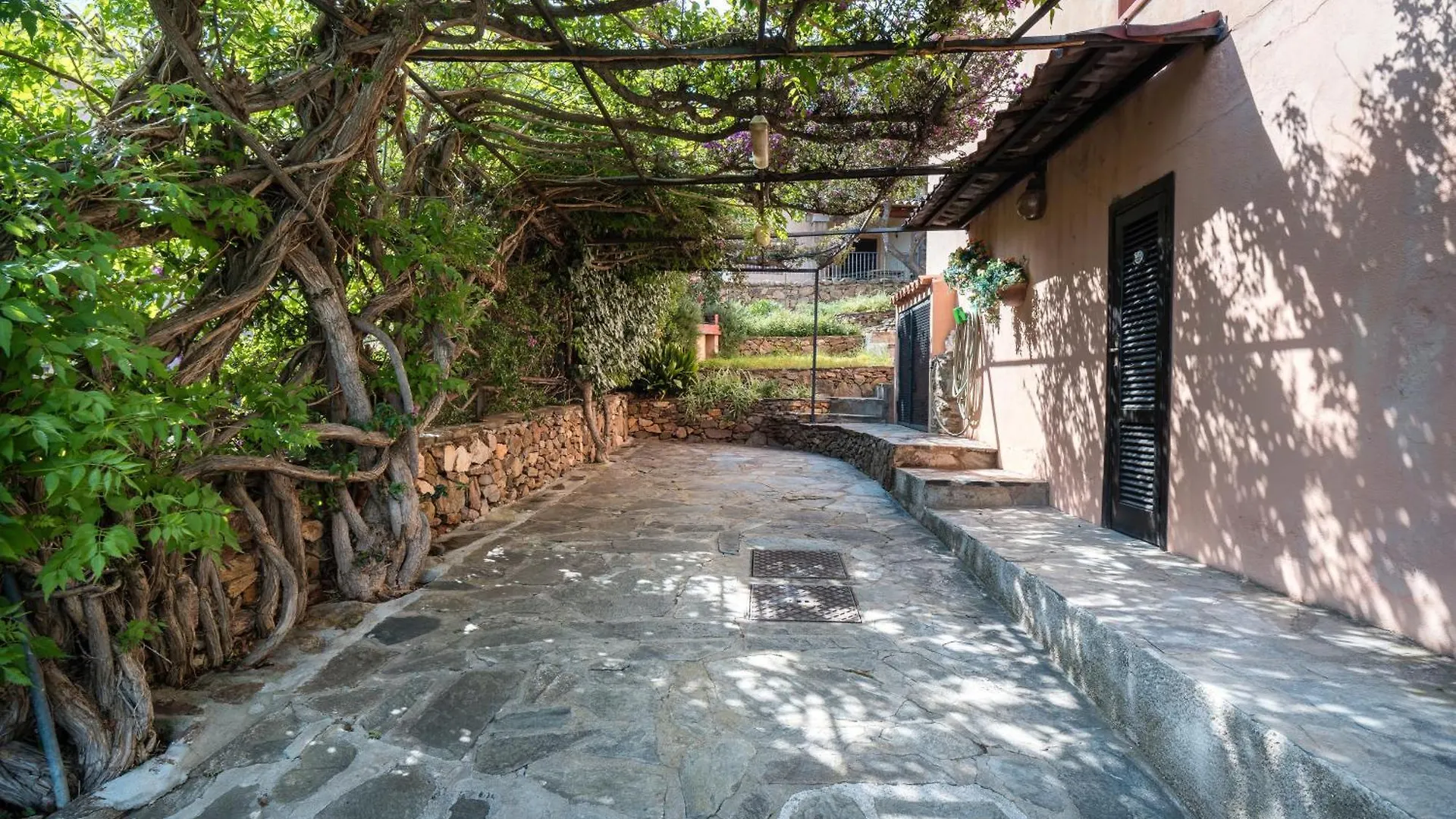 La Casa Di Delia Villa Budoni 0*,